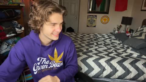 Kyle online show from 12-08-24, 03:13