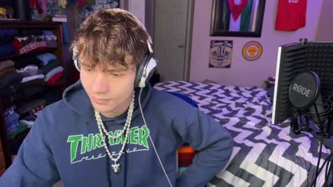 Kyle online show from 02-06-25, 01:54