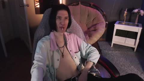 Snapshot of klaude_jam chatting on 05-13-26, 03:53 Klaude Jam online show from 05-13-26, 03:53