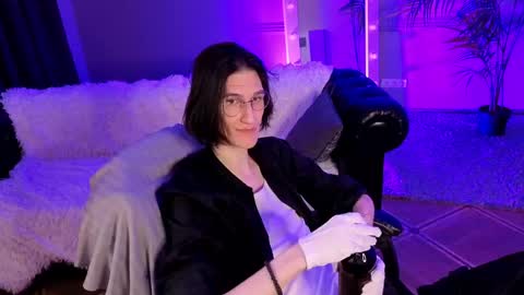 Snapshot of klaude_jam chatting on 05-15-26, 07:10 Klaude Jam online show from 05-15-26, 07:10