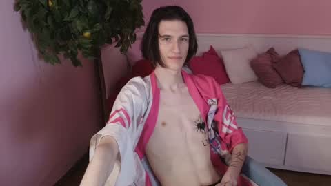 Snapshot of klaude_jam chatting on 05-20-26, 03:51 Klaude Jam online show from 05-20-26, 03:51