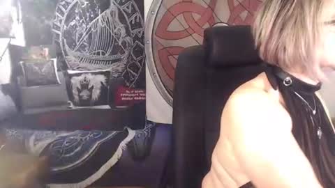 Michelle online show from 10-27-25, 07:01