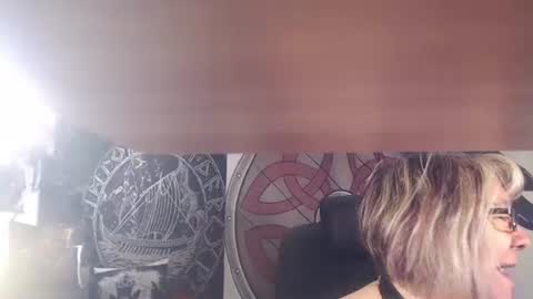 Michelle online show from 11-16-25, 05:24