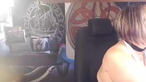 Michelle online show from 05-10-26, 04:01