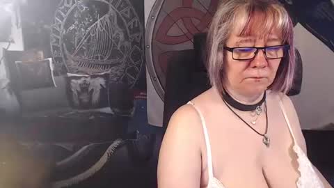 Michelle online show from 05-14-26, 04:19