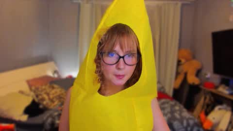 Snapshot of klementinagirl chatting on 09-20-25, 08:54 Klementinafanslyklementina6661 online show from 09-20-25, 08:54