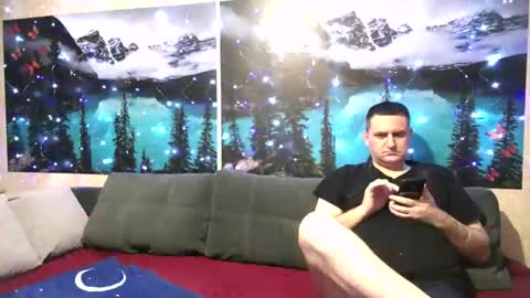 Kleosnow online show from 12-14-25, 09:03