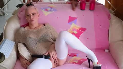 ALYONA online show from 10-27-25, 03:10