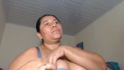 Snapshot of kloe_boobs chatting on 02-02-25, 01:45 Kloe online show from 02-02-25, 01:45