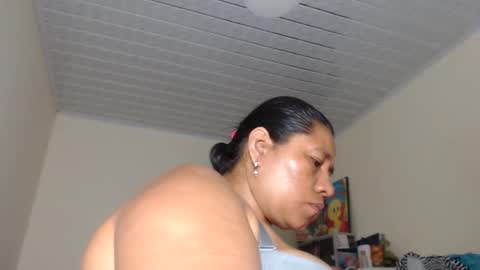 Snapshot of kloe_boobs chatting on 02-02-25, 04:48 Kloe online show from 02-02-25, 04:48