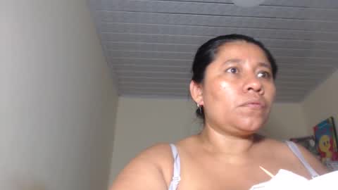 Snapshot of kloe_boobs chatting on 02-11-25, 04:44 Kloe online show from 02-11-25, 04:44