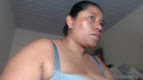 Snapshot of kloe_boobs chatting on 02-23-25, 08:11 Kloe online show from 02-23-25, 08:11