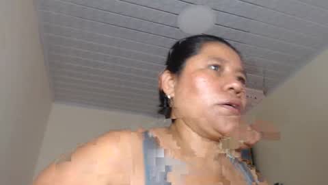 Snapshot of kloe_boobs chatting on 02-24-25, 04:58 Kloe online show from 02-24-25, 04:58