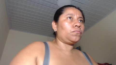 Snapshot of kloe_boobs chatting on 03-06-25, 03:13 Kloe online show from 03-06-25, 03:13