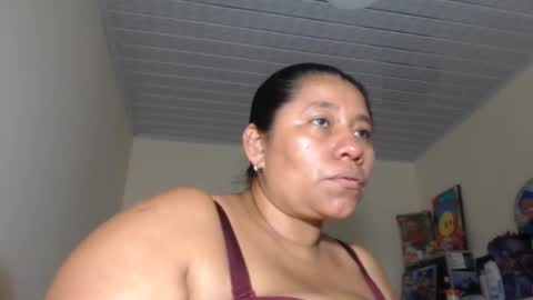 Snapshot of kloe_boobs chatting on 10-21-25, 07:14 Kloe online show from 10-21-25, 07:14