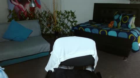 Kloe deker online show from 10-02-25, 02:57