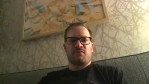 Snapshot of km0079 chatting on 12-18-24, 03:37 Kris online show from 12-18-24, 03:37