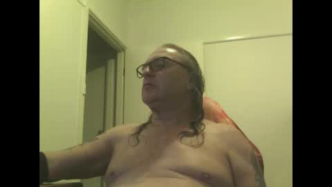 Snapshot of knobout chatting on 11-24-25, 05:40 knobout online show from 11-24-25, 05:40