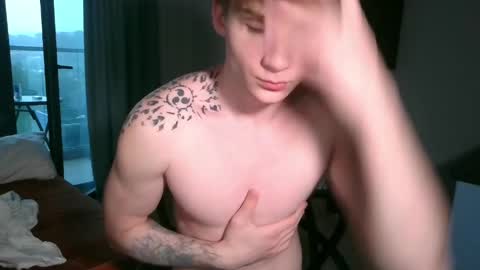 Snapshot of knotsiemens chatting on 05-29-26, 02:20 Adam online show from 05-29-26, 02:20