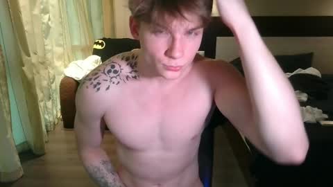 Snapshot of knotsiemens chatting on 06-07-26, 04:44 Adam online show from 06-07-26, 04:44