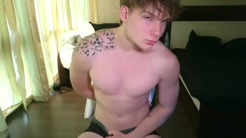 Snapshot of knotsiemens chatting on 06-14-26, 03:47 Adam online show from 06-14-26, 03:47