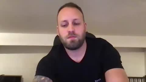 hugo online show from 02-19-25, 07:16