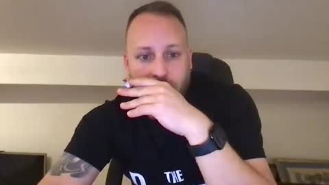 hugo online show from 11-09-25, 05:28