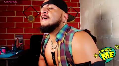 Snapshot of kobby_ebony chatting on 07-28-26, 04:39 kobby_ebony online show from 07-28-26, 04:39