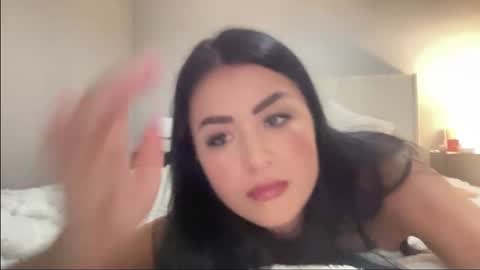 Snapshot of kobi_and_zeina chatting on 06-20-26, 09:39 kobi_and_zeina online show from 06-20-26, 09:39