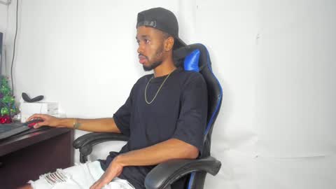 kofi online show from 12-25-24, 01:31