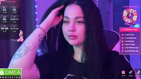 Snapshot of kokokolla chatting on 03-11-25, 11:48 Mia online show from 03-11-25, 11:48