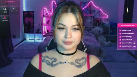 Snapshot of kokokolla chatting on 11-06-25, 01:23 Mia online show from 11-06-25, 01:23