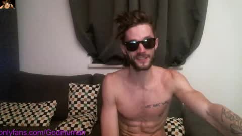 Snapshot of kolexis chatting on 10-25-25, 04:31 GodihumanAthena online show from 10-25-25, 04:31