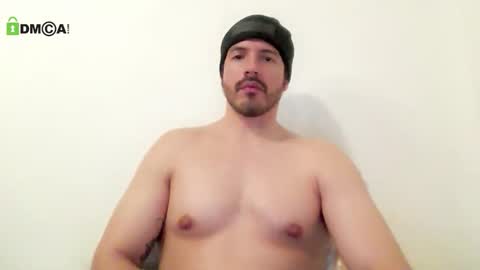 Snapshot of kolombianox chatting on 11-19-25, 04:34 kolombianox online show from 11-19-25, 04:34