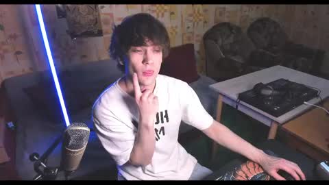 Snapshot of kolyakayne chatting on 05-02-26, 07:30 Kolya Kayne online show from 05-02-26, 07:30