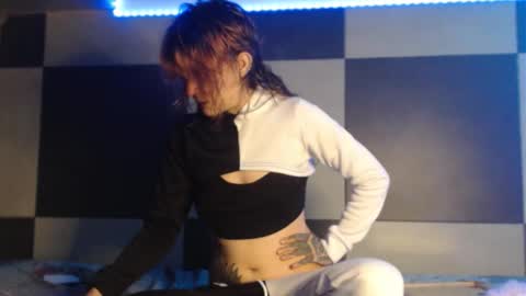 konekokawai online show from 09-12-25, 06:19