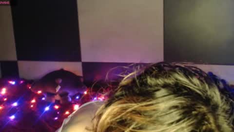 konekokawai online show from 09-23-25, 05:38