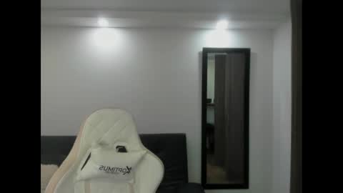 Julieta online show from 02-14-25, 05:09