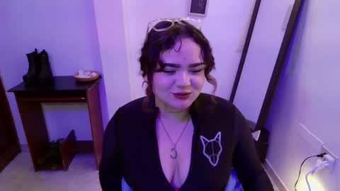 camila online show from 02-24-26, 04:54