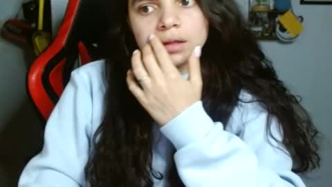 Snapshot of koranikky08 chatting on 12-10-24, 02:16 Karoll online show from 12-10-24, 02:16