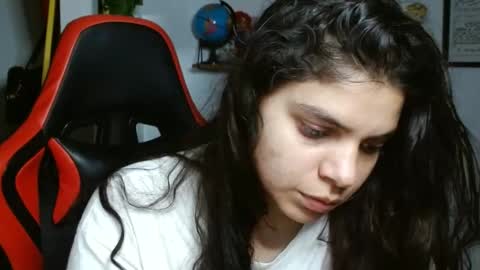 Snapshot of koranikky08 chatting on 12-13-24, 12:53 Karoll online show from 12-13-24, 12:53