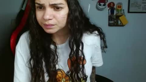 Snapshot of koranikky08 chatting on 12-28-24, 03:04 Karoll online show from 12-28-24, 03:04