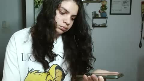 Snapshot of koranikky08 chatting on 09-09-25, 01:49 Karoll online show from 09-09-25, 01:49