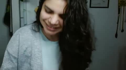 Snapshot of koranikky08 chatting on 10-08-25, 02:09 Karoll online show from 10-08-25, 02:09