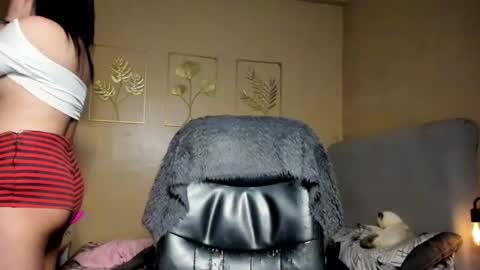 MISS ALICIA online show from 01-21-25, 03:26