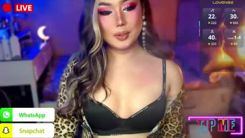 MISS ALICIA online show from 10-17-25, 02:15