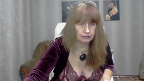 Snapshot of koroleva70 chatting on 12-18-24, 06:46 VIKA online show from 12-18-24, 06:46