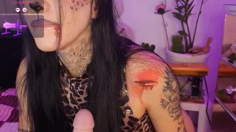 Snapshot of korolovaa chatting on 10-07-25, 01:47 korolova online show from 10-07-25, 01:47