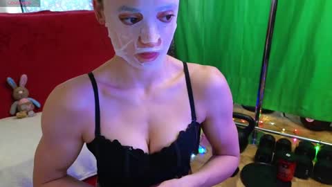 Gal online show from 04-19-26, 07:29