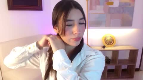 Elizabeth online show from 12-20-25, 12:23